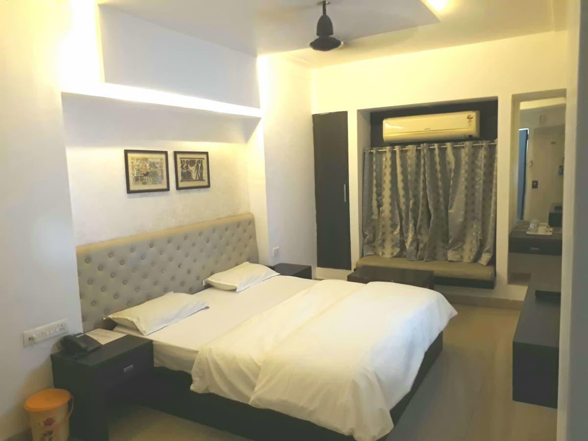 Hotel Paradise Nagpur Exterior photo